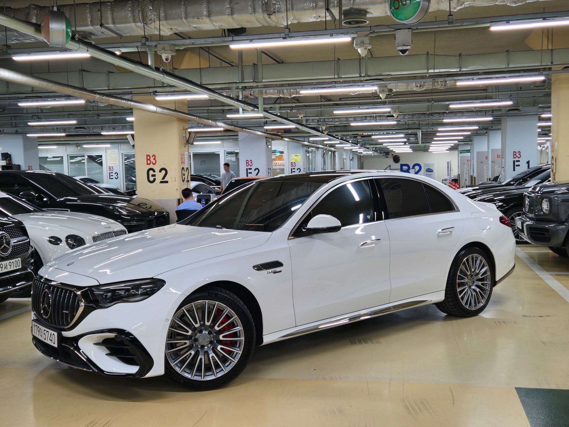 MERCEDES BENZ E-CLASS W214