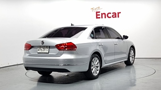 VOLKSWAGEN PASSAT 2015