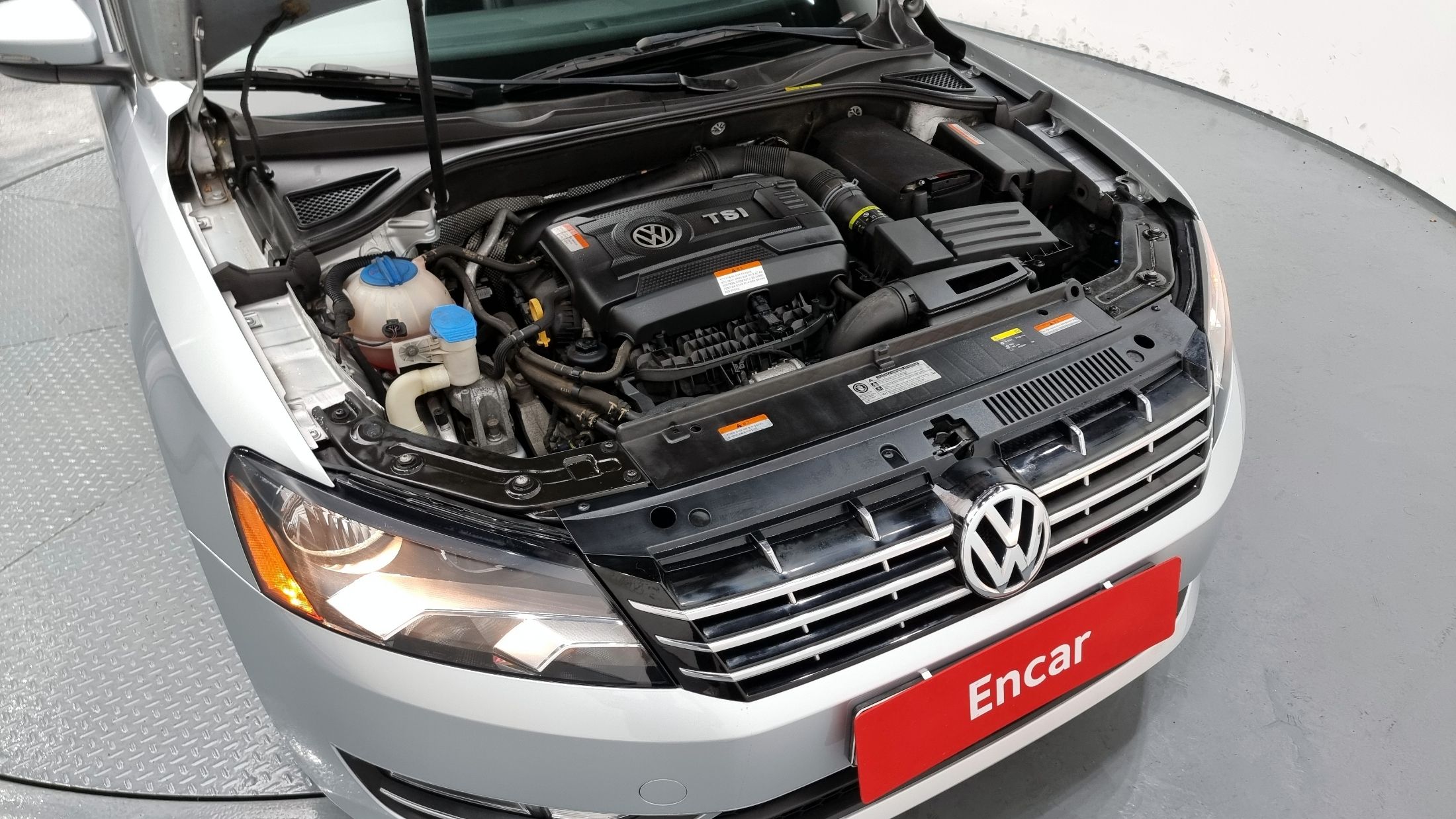 VOLKSWAGEN PASSAT 2015