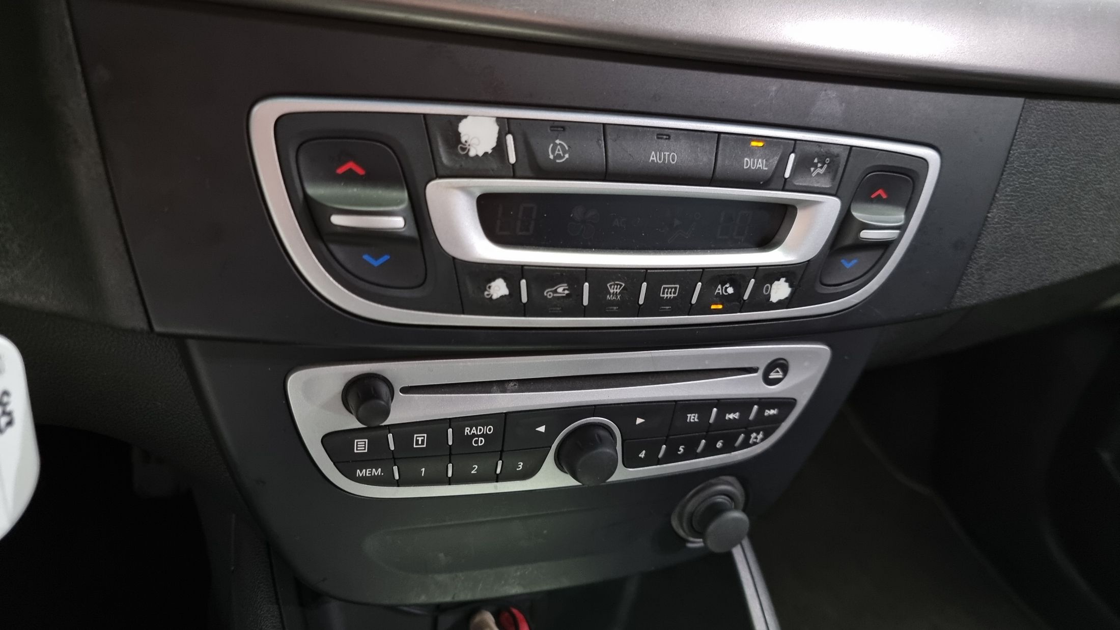SAMSUNG SM3 2010