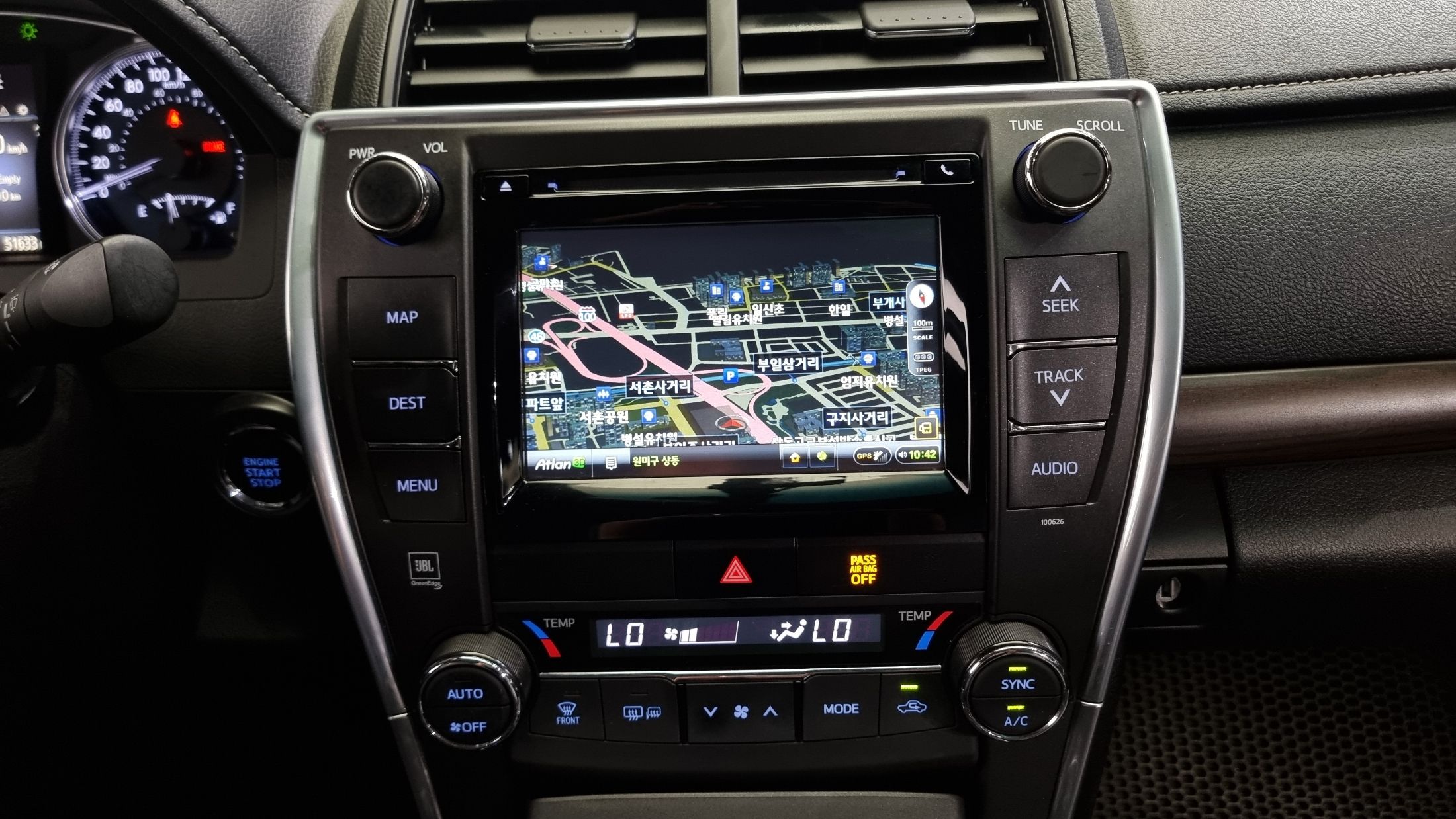 TOYOTA CAMRY 2016
