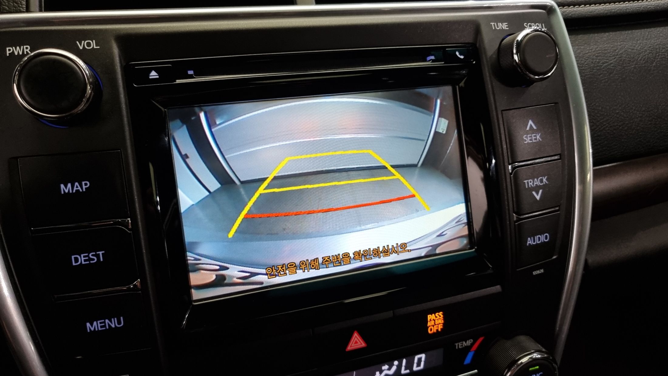 TOYOTA CAMRY 2016