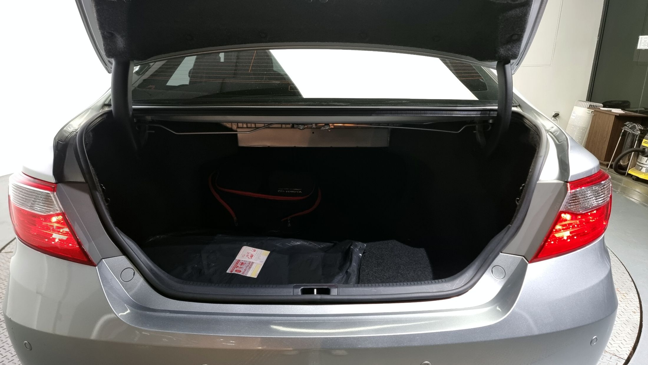 TOYOTA CAMRY 2016