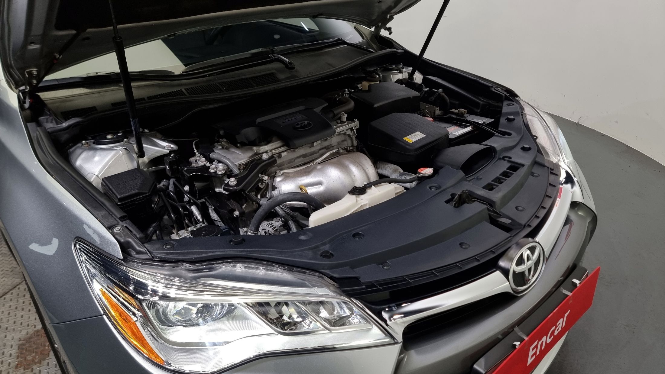 TOYOTA CAMRY 2016