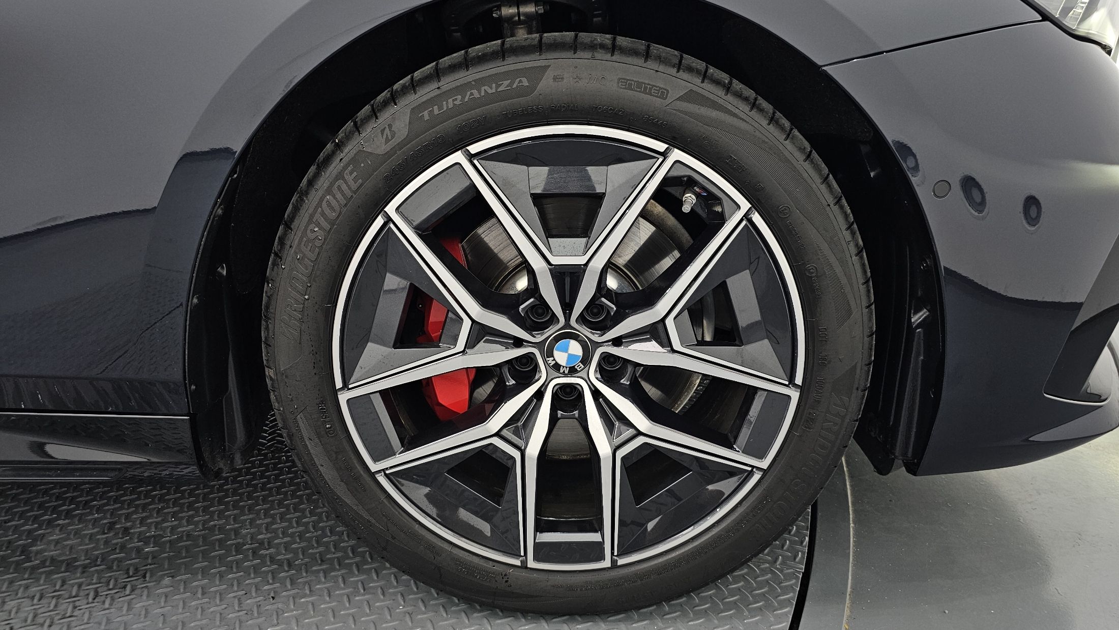BMW 5-SERIES G60