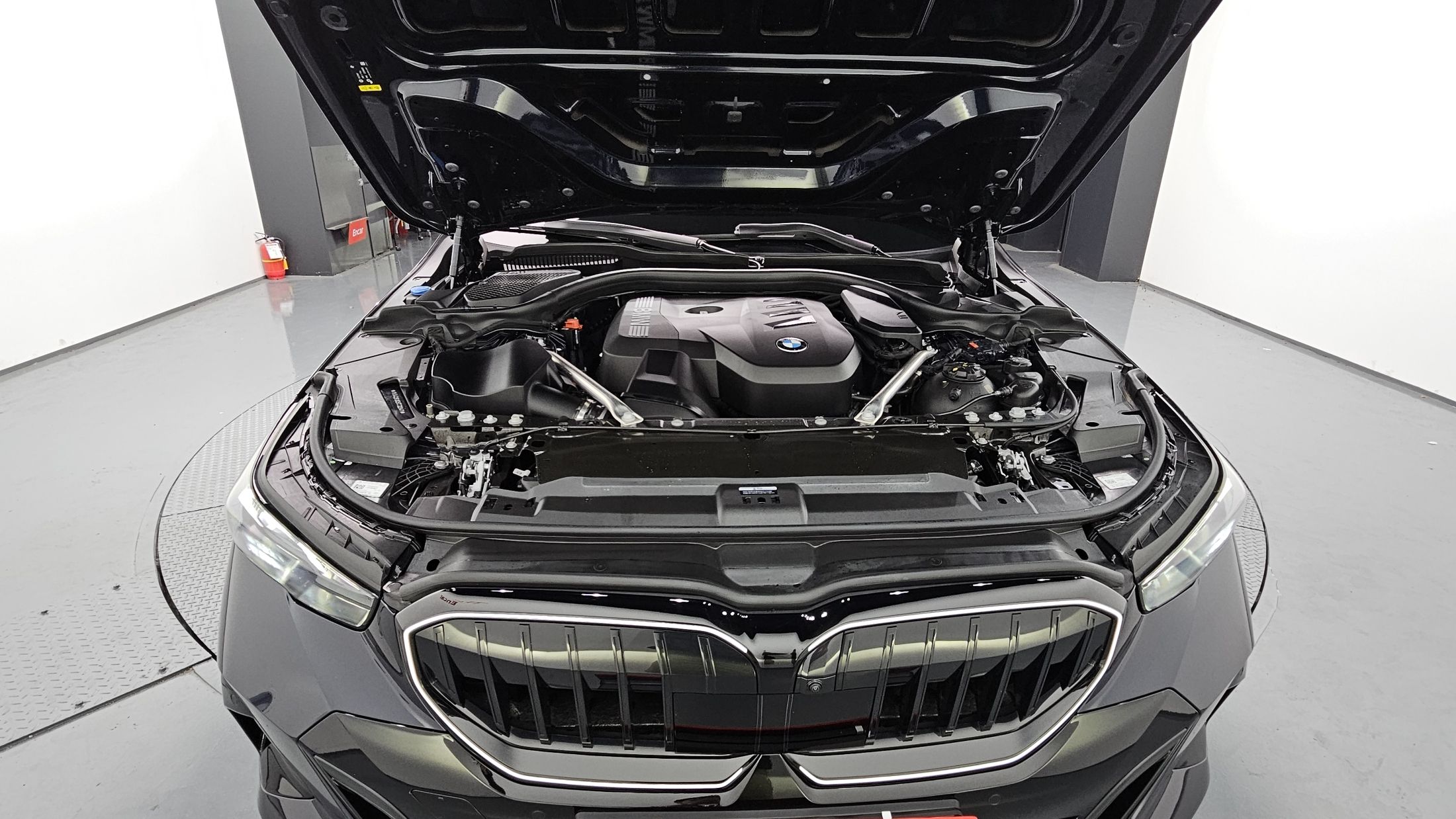 BMW 5-SERIES G60