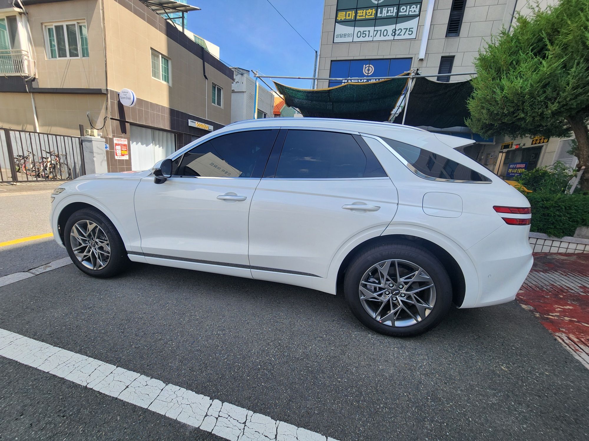 GENESIS GV70