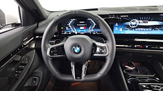 BMW 5-SERIES G60 2024