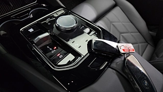 BMW 5-SERIES G60 2024