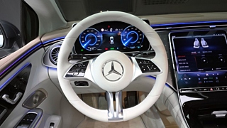 MERCEDES BENZ EQE V295 2023