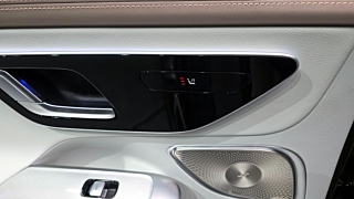 MERCEDES BENZ EQE V295 2023