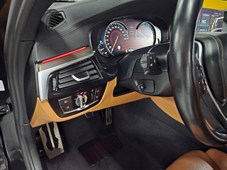 BMW 5-SERIES G30 2017