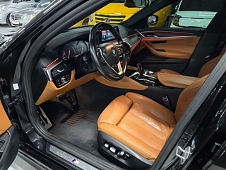 BMW 5-SERIES G30 2017