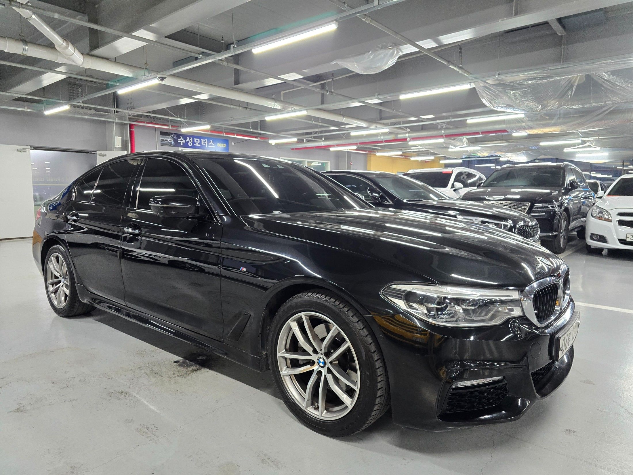 BMW 5-SERIES G30 2017