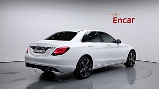 MERCEDES BENZ C-CLASS W205 2019