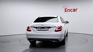 MERCEDES BENZ C-CLASS W205 2019