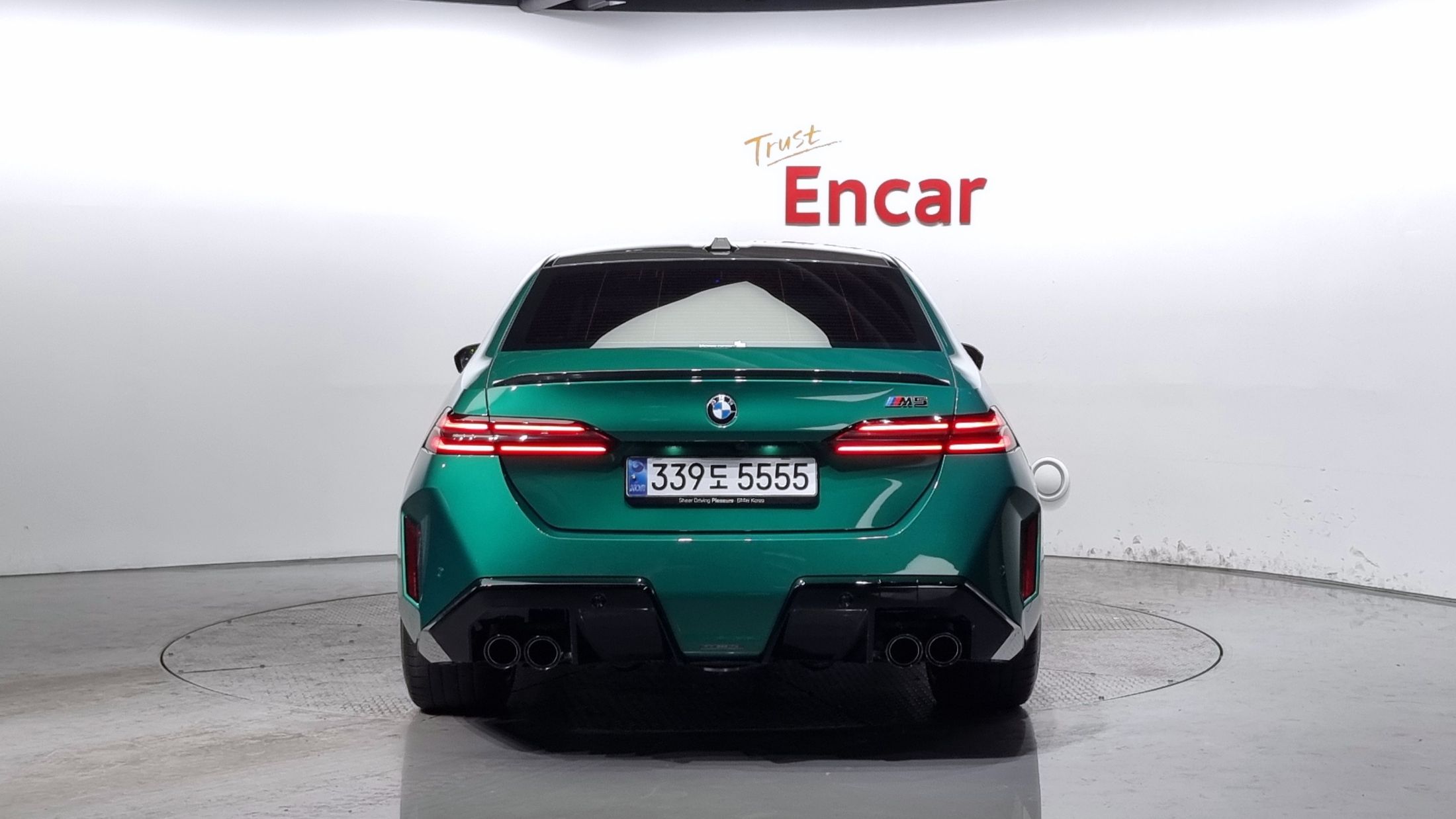 BMW M5 G90