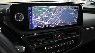 LEXUS ES300H 2024