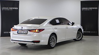 LEXUS ES300H 2024