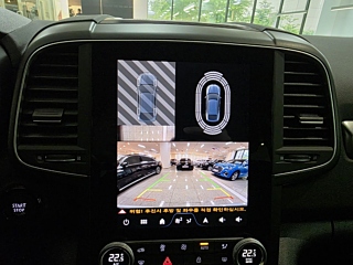 SAMSUNG QM6 2024