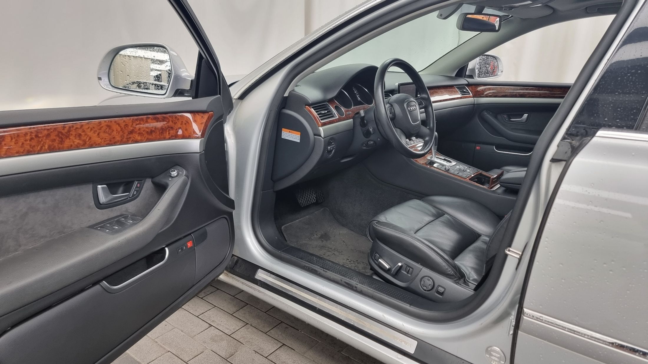AUDI A8 2009