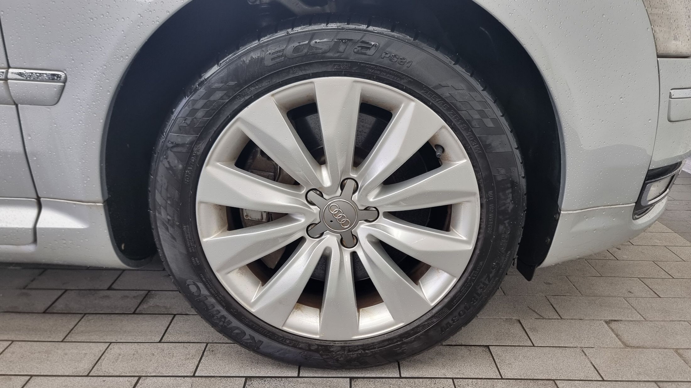AUDI A8 2009
