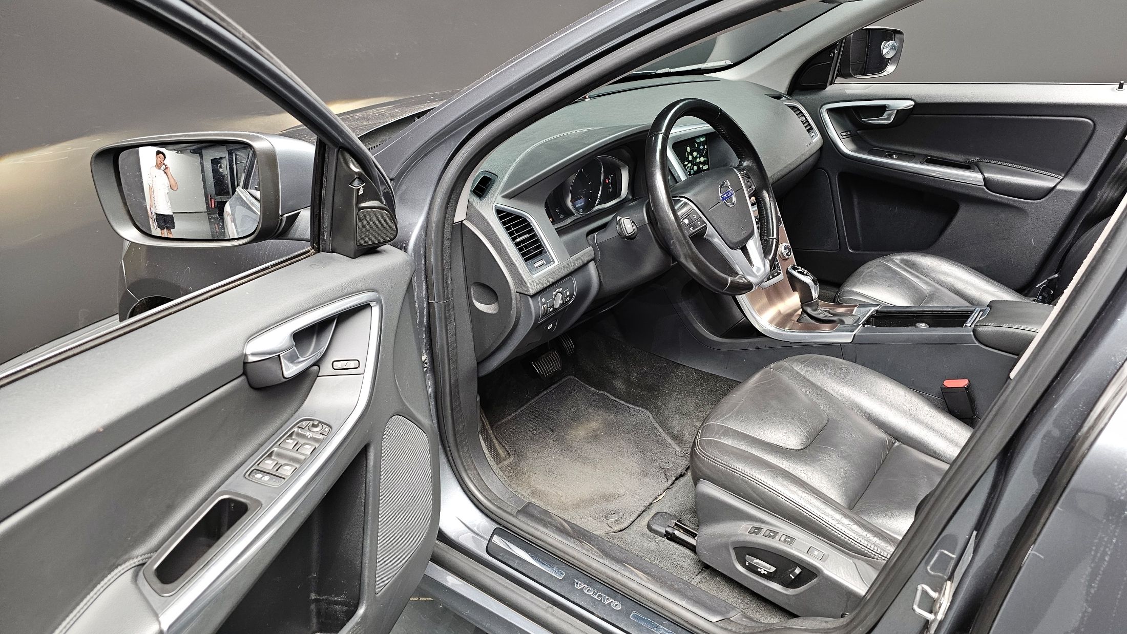 VOLVO XC60 2016