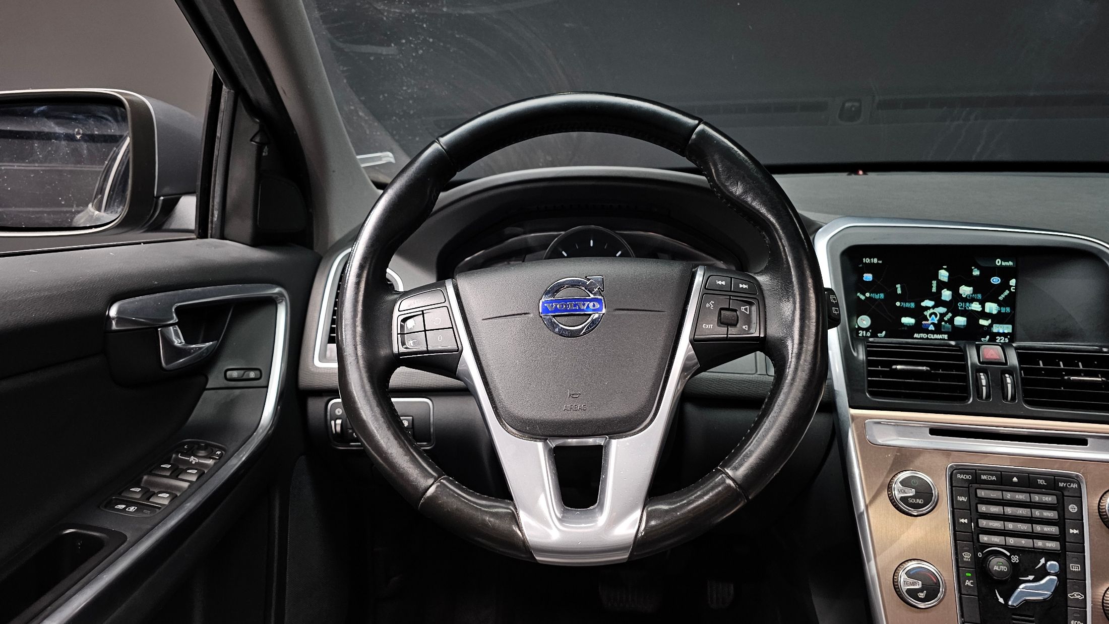 VOLVO XC60 2016