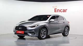Заказать INFINITI Q30