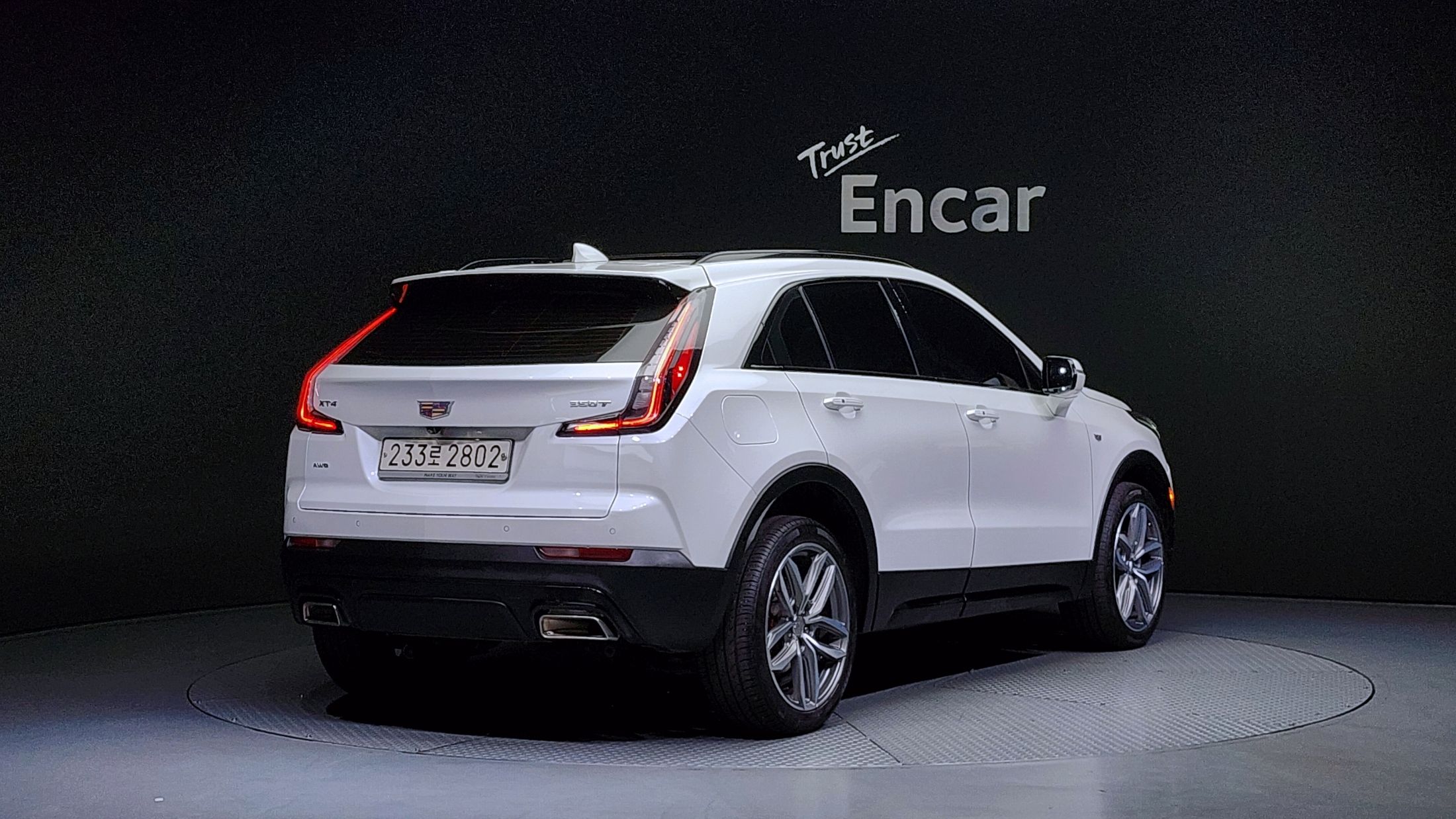 CADILLAC XT4