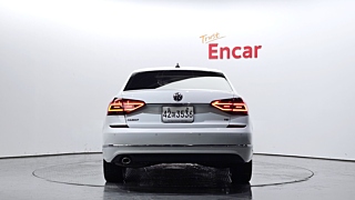 VOLKSWAGEN PASSAT 2018