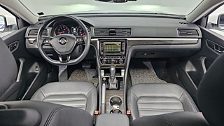 VOLKSWAGEN PASSAT 2018