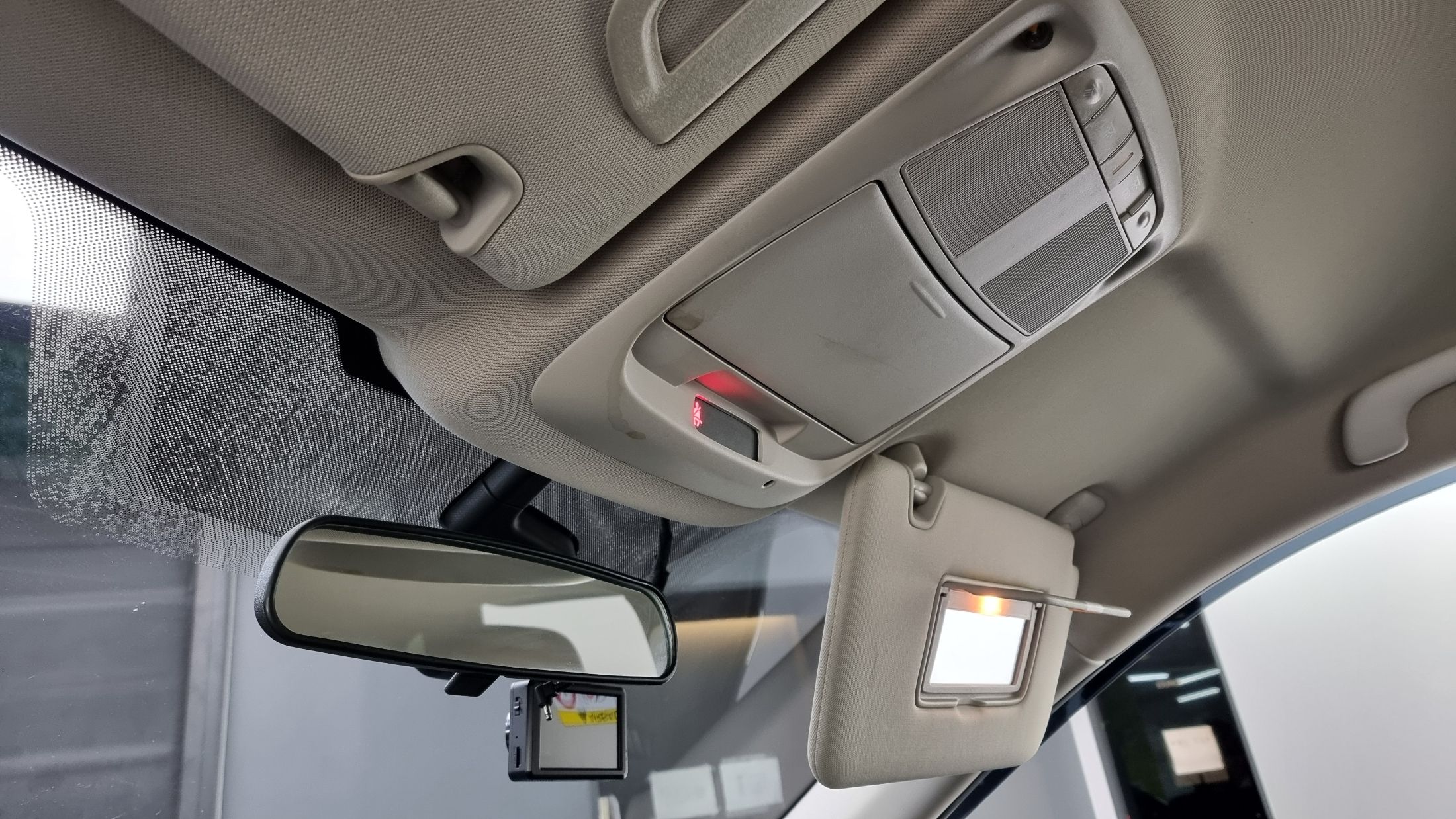 SAMSUNG QM6 2021