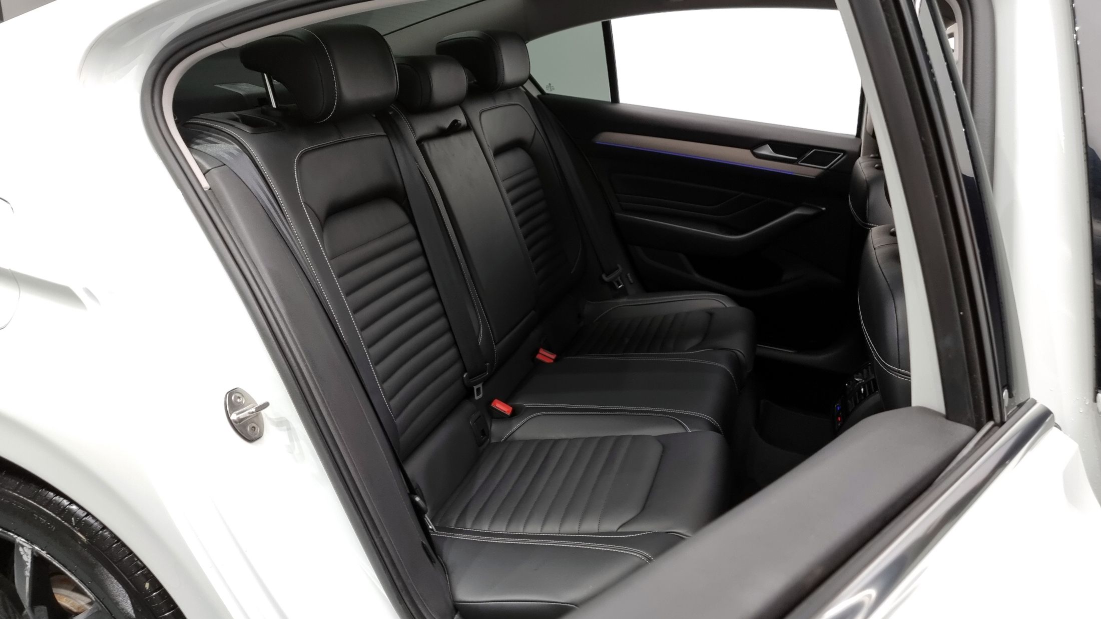 VOLKSWAGEN PASSAT GT B8 2021