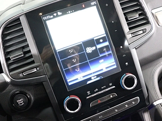 SAMSUNG QM6 2022
