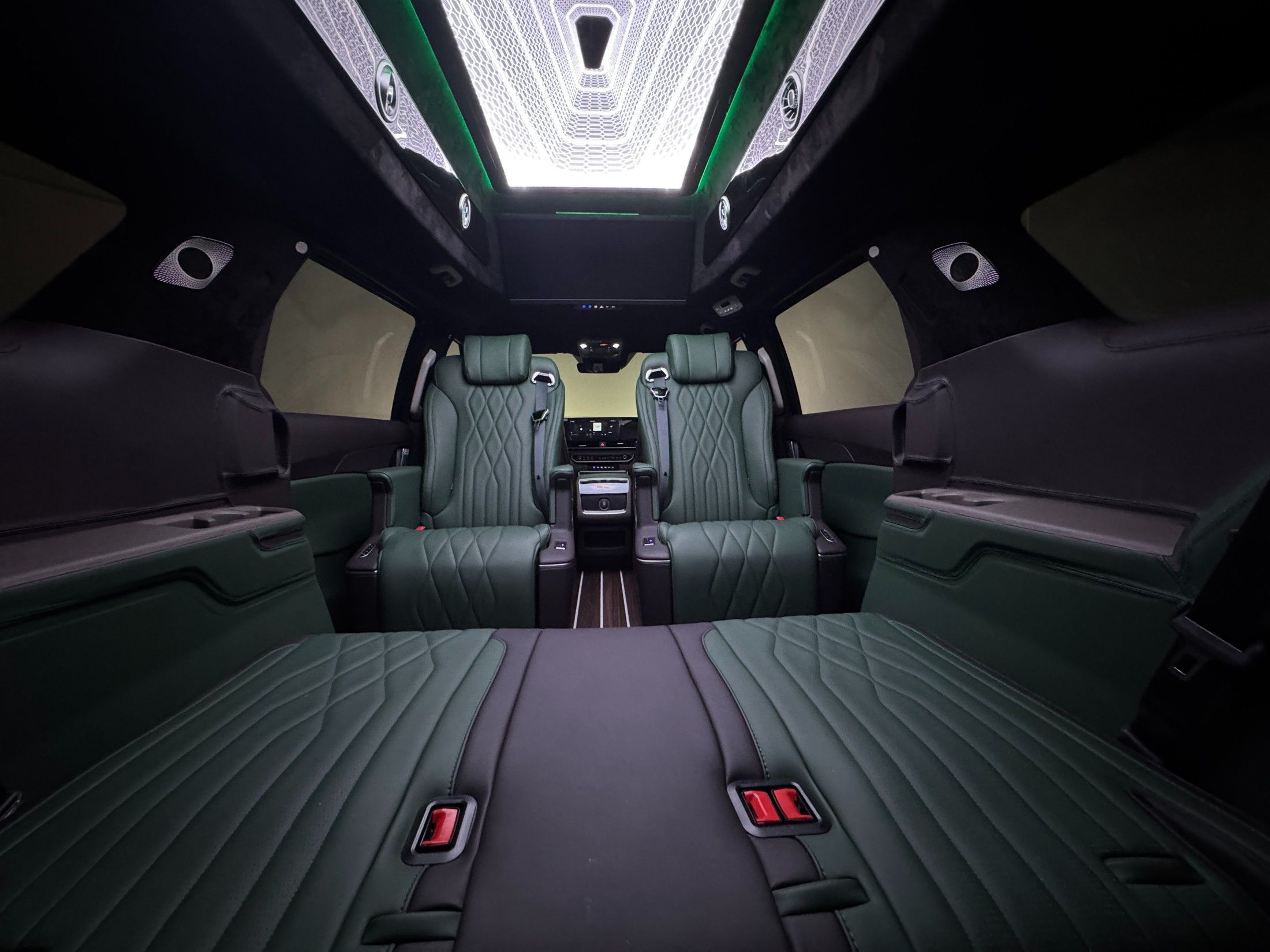 KIA CARNIVAL 2025