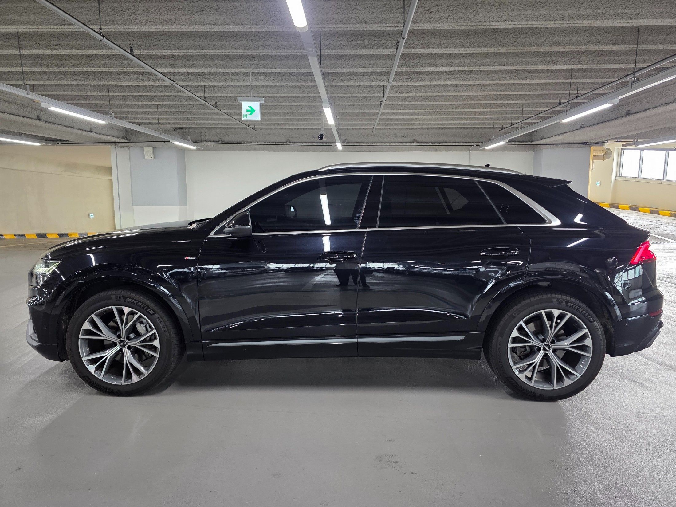 AUDI Q8 4M 2021