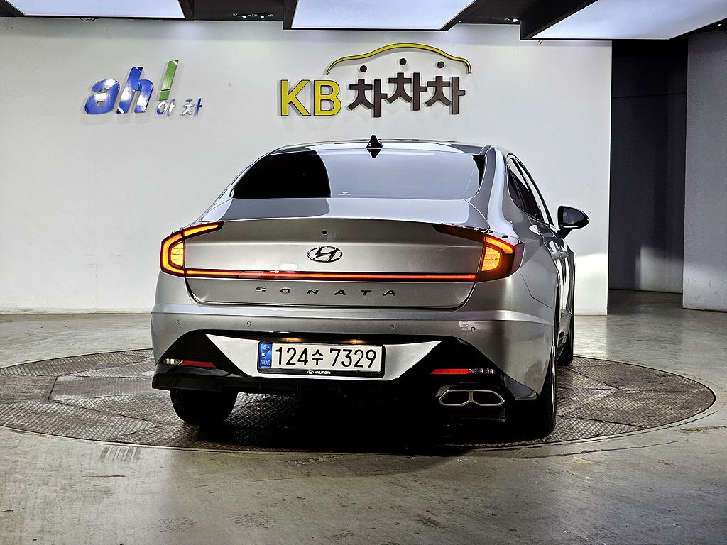 HYUNDAI SONATA DN8 2021
