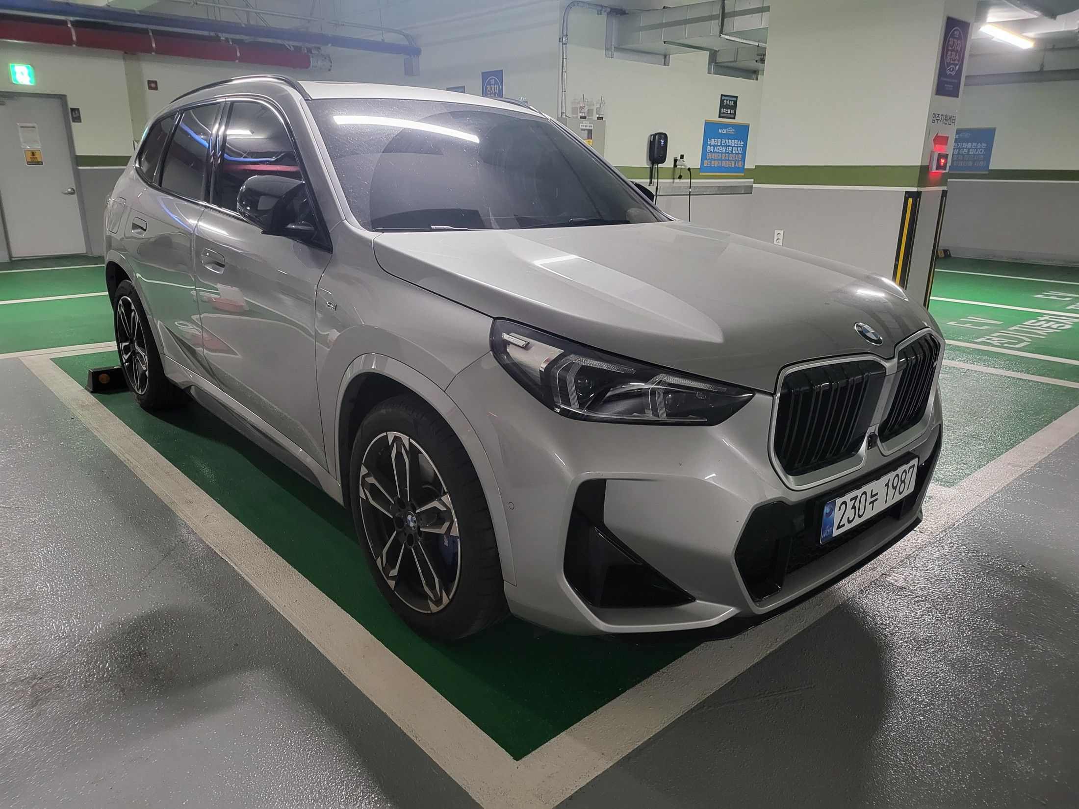 BMW X1 U11