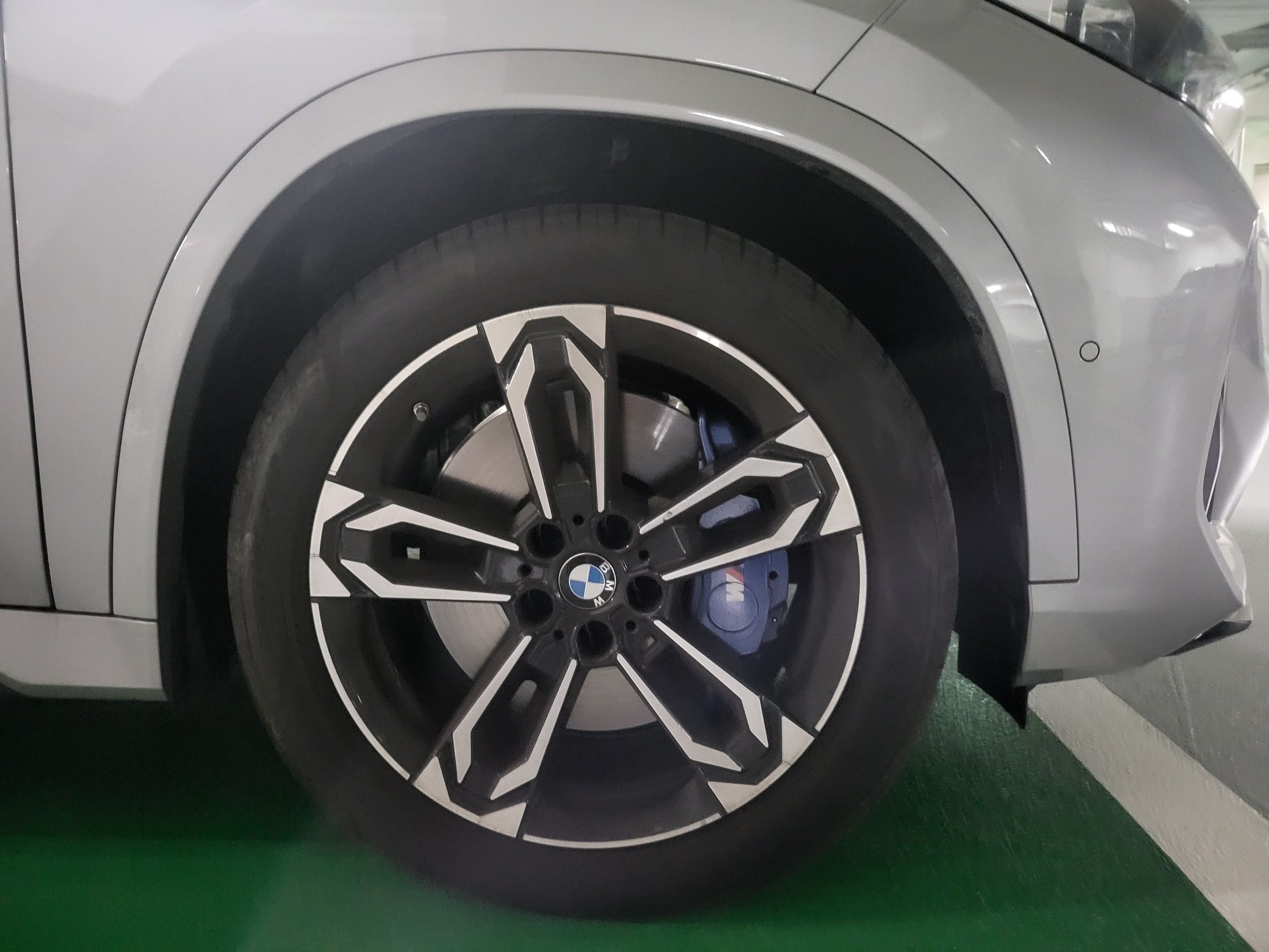 BMW X1 U11