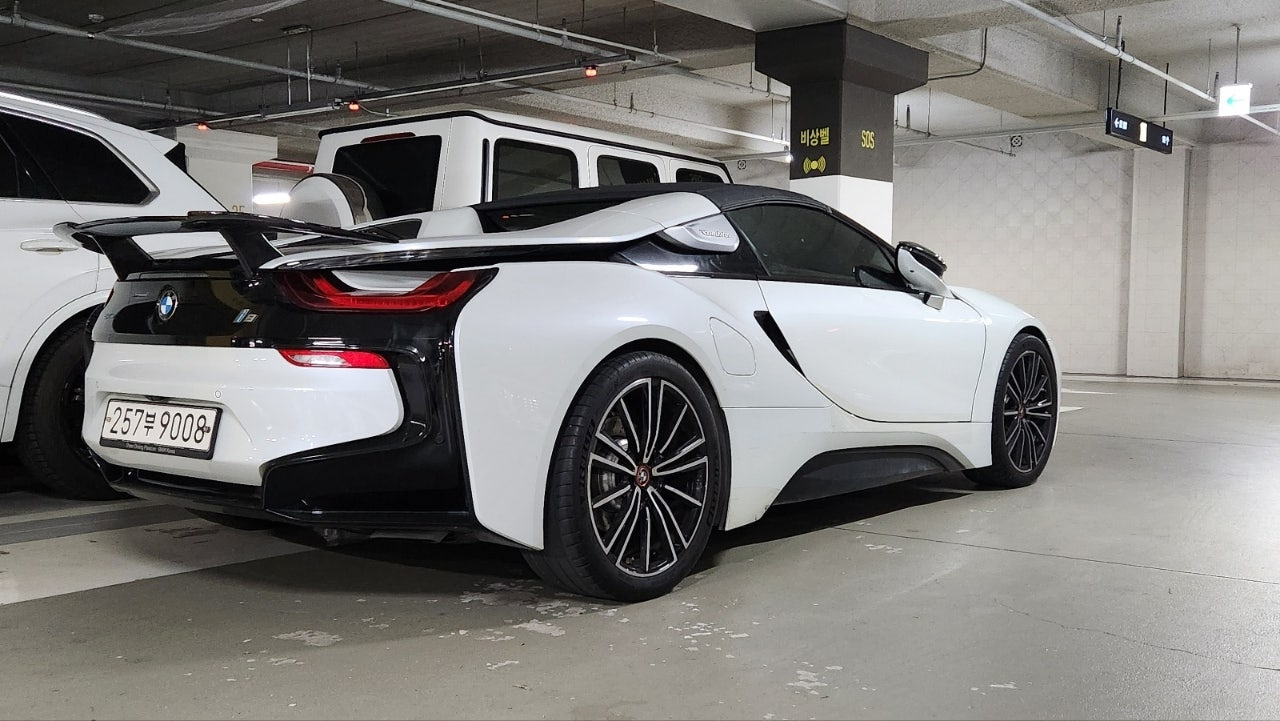 BMW I8 2019