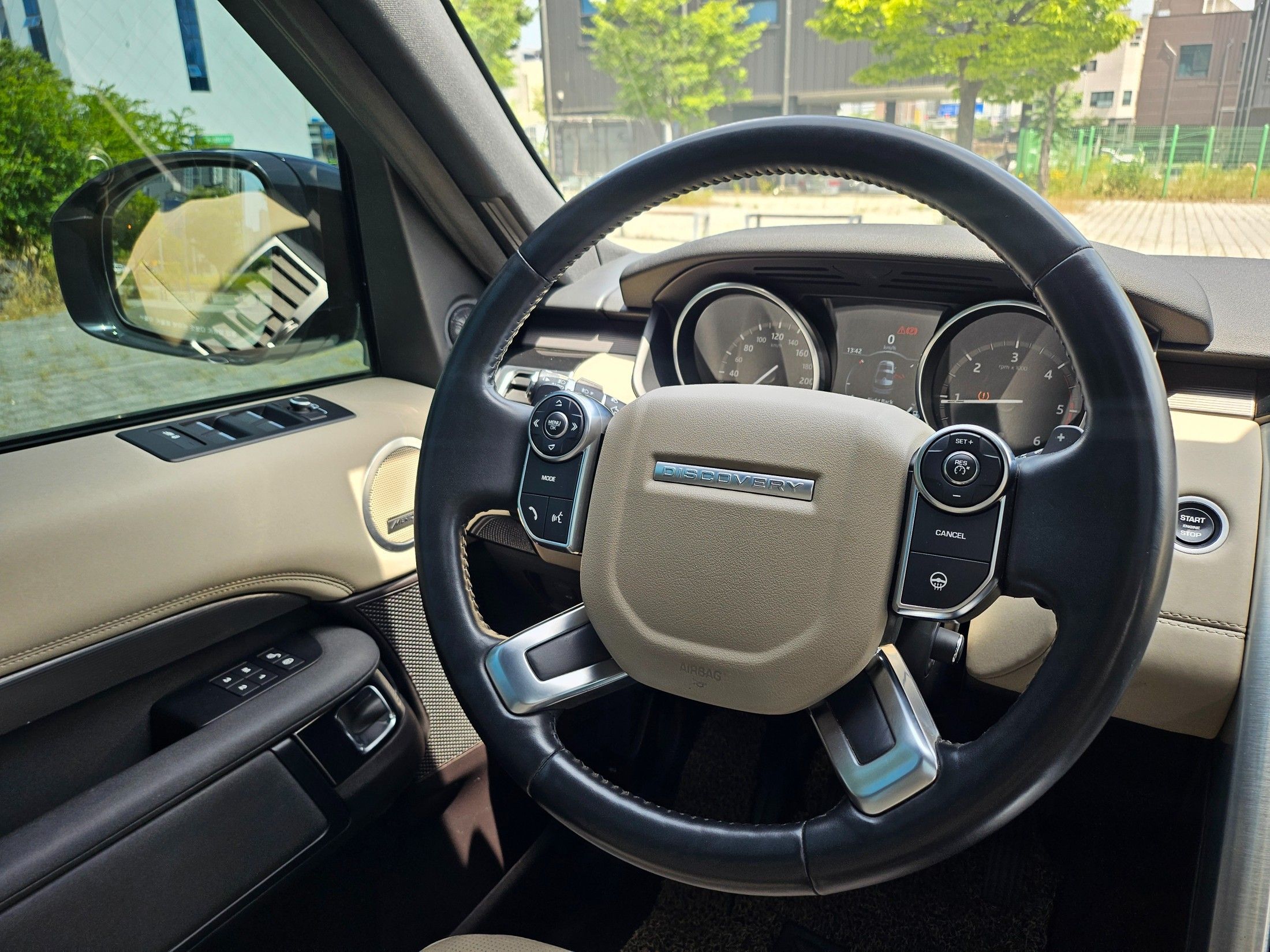 LAND ROVER DISCOVERY 5 2017