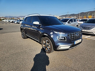 HYUNDAI VENUE 2023