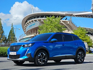 PEUGEOT 2008  2021