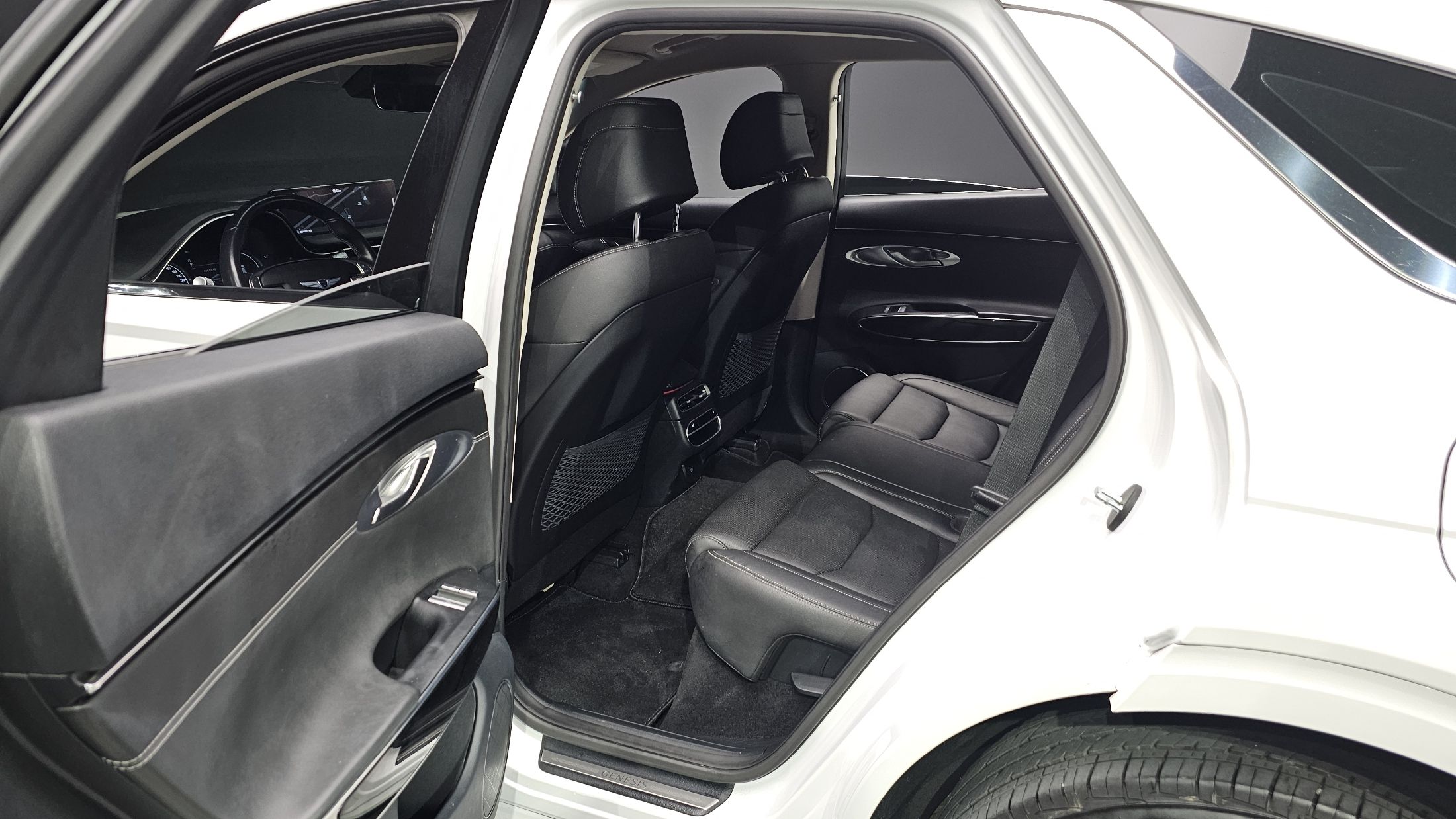 GENESIS GV70 2021