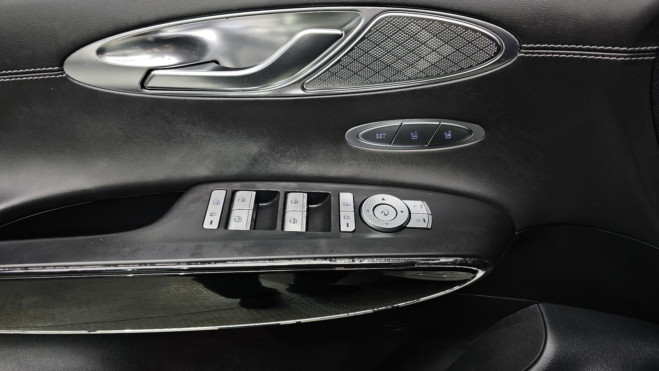 GENESIS GV70 2021