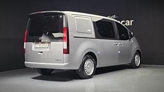 HYUNDAI STARIA 2022