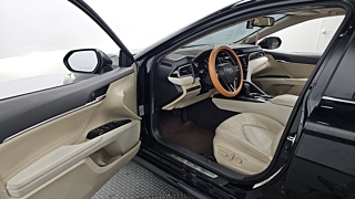 TOYOTA CAMRY XV70 2018