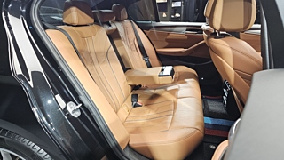 BMW 5-SERIES G30 2017