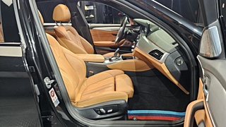 BMW 5-SERIES G30 2017